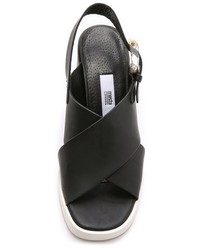 Sandales à talons en cuir épaisses noires Miista