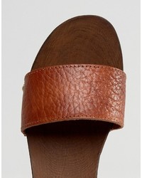 Sandales à talons en cuir marron clair Asos