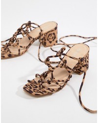 Sandales à talons en daim imprimées léopard marron clair Public Desire