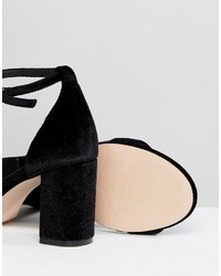 Sandales à talons en velours noires