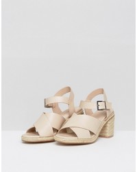 Sandales à talons marron clair Asos