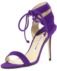 Sandales à talons violettes