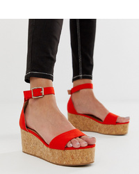 Sandales compensées en daim rouges New Look