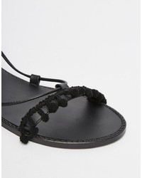 Sandales en cuir brodées noires Asos