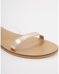 Sandales en cuir dorées Asos