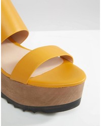 Sandales en cuir jaunes Mango