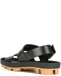 Sandales en cuir noires Gucci