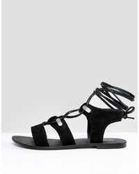 Sandales en daim noires Asos