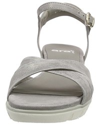Sandales grises ara