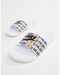Sandales imprimées blanches Nike