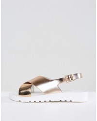 Sandales plates dorées Asos