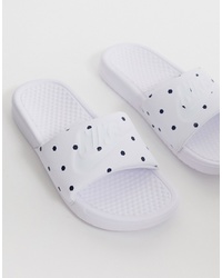 Sandales plates en caoutchouc imprimées blanches Nike