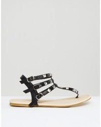 Sandales plates en cuir à clous noires Asos