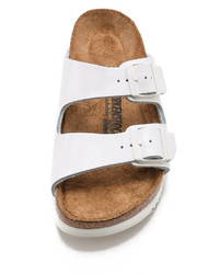 Sandales plates en cuir blanches Birkenstock