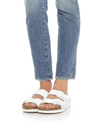 Sandales plates en cuir blanches Birkenstock