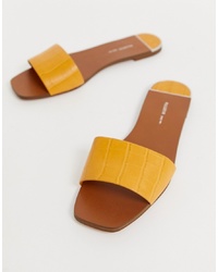 Sandales plates en cuir jaunes Pull&Bear