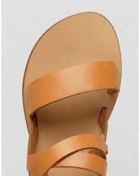 Sandales plates en cuir marron clair Asos