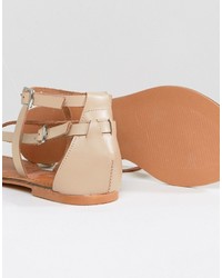 Sandales plates en cuir marron clair Asos