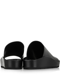 Sandales plates en cuir noires Balenciaga