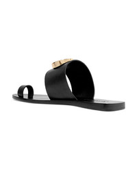 Sandales plates en cuir ornées noires Mercedes Castillo