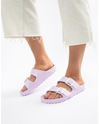 Sandales plates en cuir violet clair