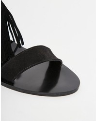 Sandales plates en daim à franges noires Asos