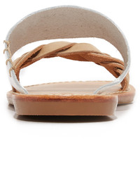 Sandales plates en daim blanches Soludos