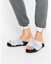 Sandales plates en fourrure bleu clair
