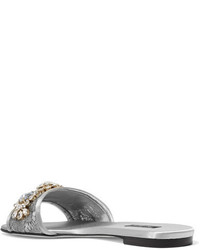 Sandales plates en satin ornées argentées Dolce & Gabbana