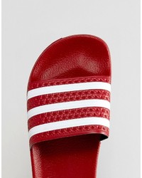 Sandales plates rouges adidas