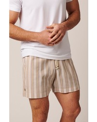 Short à rayures verticales marron clair