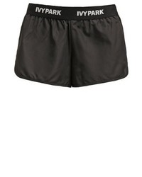 Short noir Ivy Park
