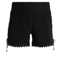 Short noir Sofie Schnoor