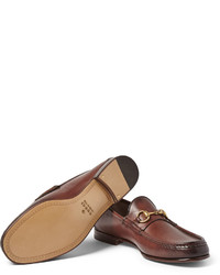 Slippers en cuir marron Gucci