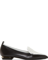 Slippers en cuir noirs et blancs Nicholas Kirkwood