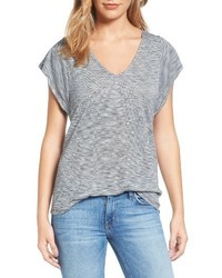 T-shirt à col en v à rayures horizontales gris