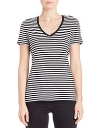 T-shirt à col en v à rayures horizontales noir et blanc