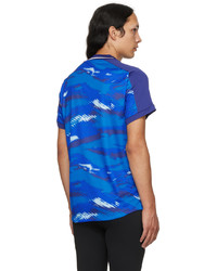 T-shirt à col en v imprimé bleu Asics