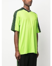 T-shirt à col en v imprimé chartreuse Versace