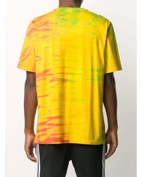 T-shirt à col rond imprimé tie-dye moutarde adidas