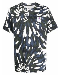 T-shirt à col rond imprimé tie-dye vert foncé Nike