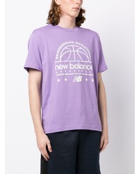 T-shirt à col rond imprimé violet clair New Balance
