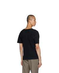 T-shirt à col rond noir Homme Plissé Issey Miyake