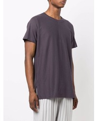 T-shirt à col rond pourpre foncé Homme Plissé Issey Miyake