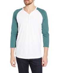 T-shirt à manche longue et col boutonné blanc et vert