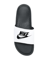 Tongs blanches Nike