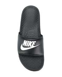 Tongs noires Nike