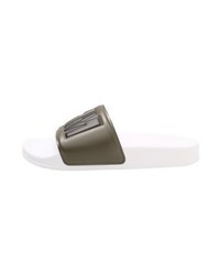 Tongs olive MSGM