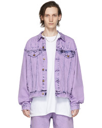 Veste en jean délavée à l'acide violet clair